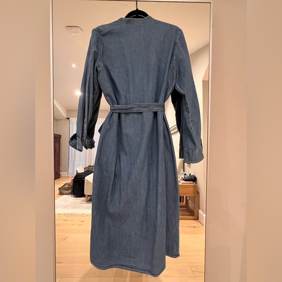 J. Crew Denim Shirt Dress. Size 10 - Picture 5 of 12
